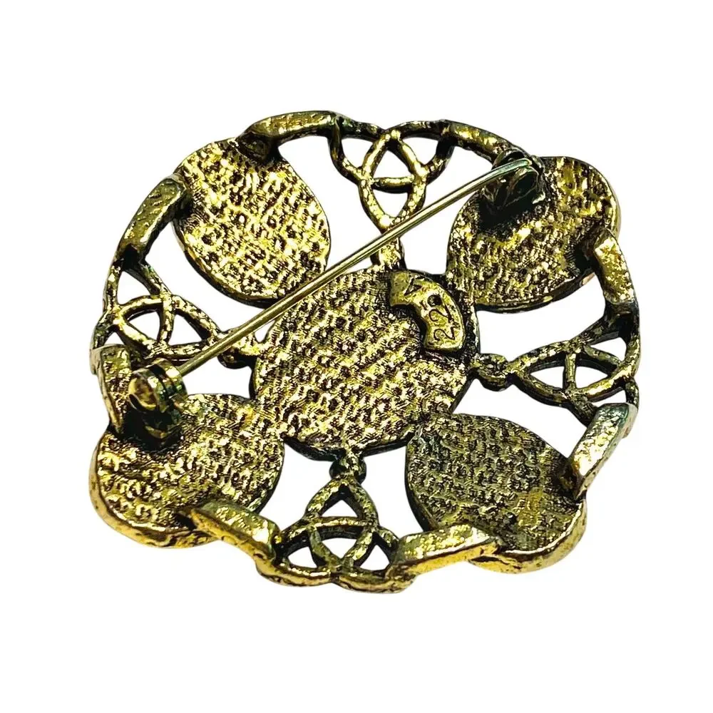 Vintage goldtone brooch